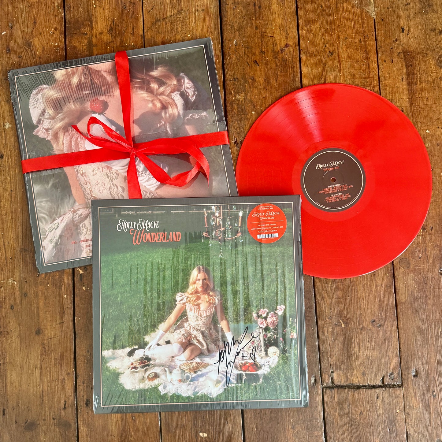 SIGNED WONDERLAND VINYL - STRAWBERRY RED